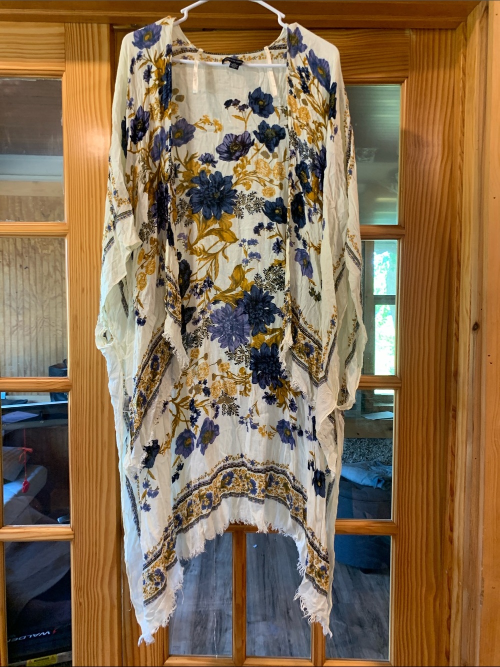 Women's American Eagle Boho Floral Print Frayed Hem Open Front Duster Kimono OS